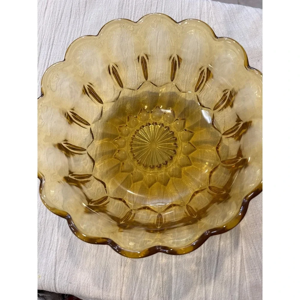 Vintage Amber Pressed Glass Bowl Scalloped Rim Sunburst Starburst Pattern 8.5